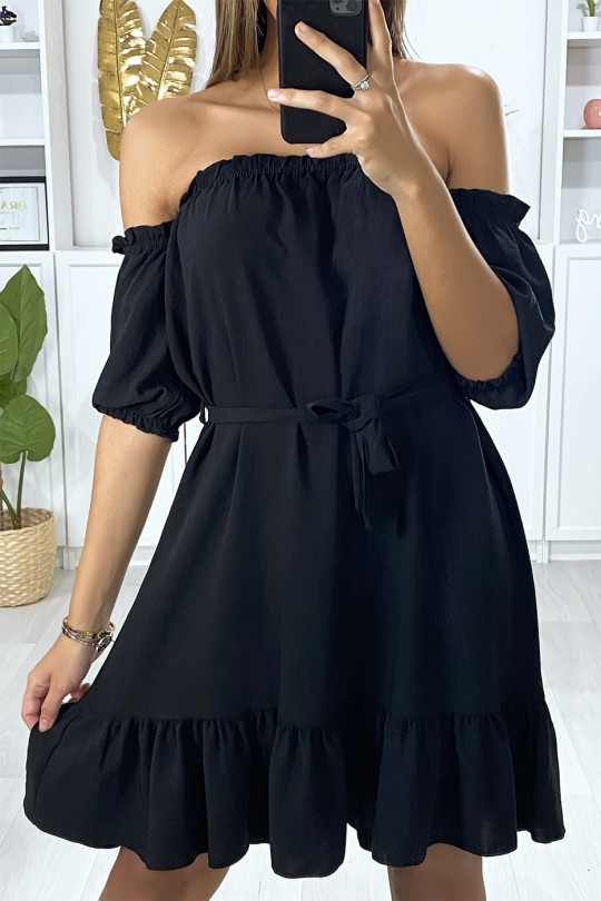 Robe bustier noir à volant avec ceinture Robe bustier noir à volant avec ceinture
