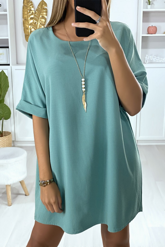 Robe tunique ample en vert d eau avec collier Robe tunique ample en vert d eau avec collier