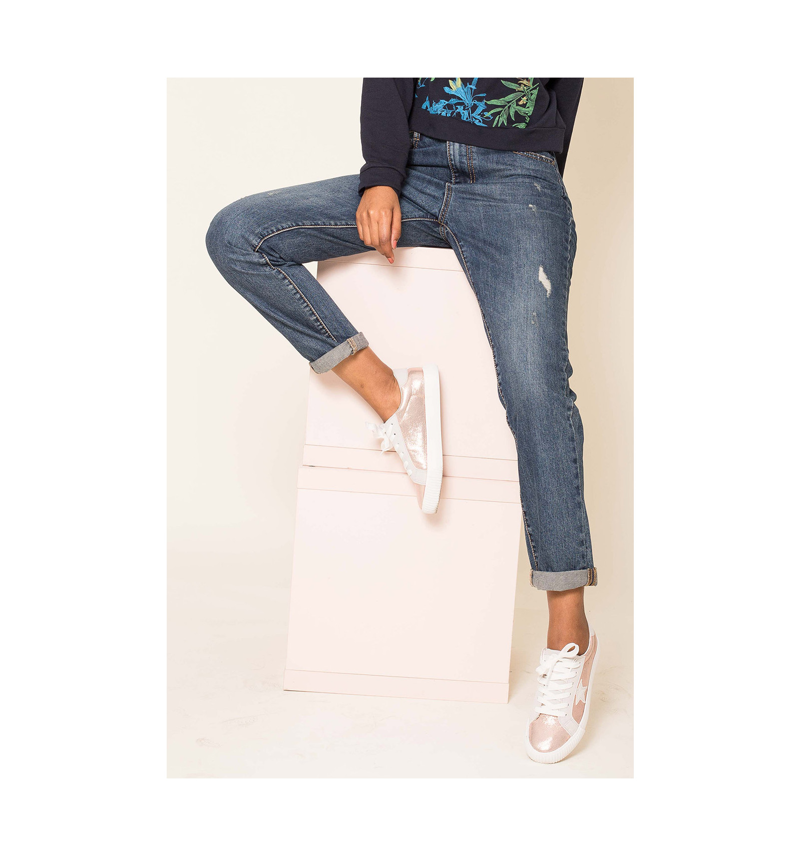 faded boyfriend jeans