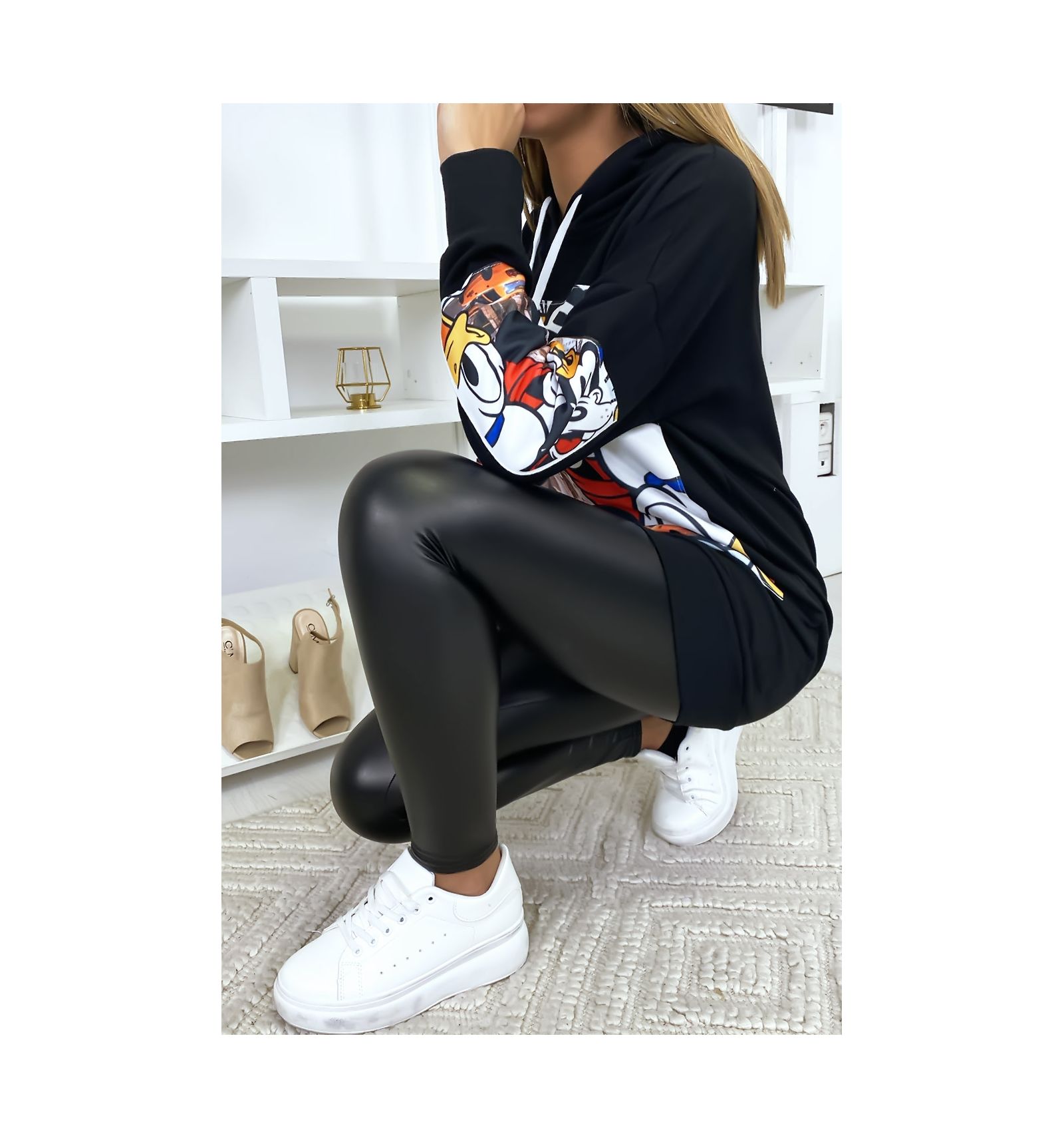 Robe pull noir Mickey et Disney