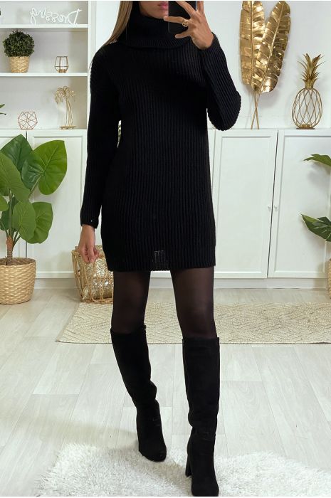robe pull noir